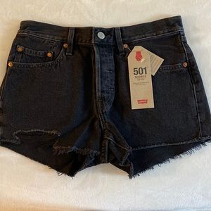 NWT Levi’s Black Denim 501 Shorts size 26